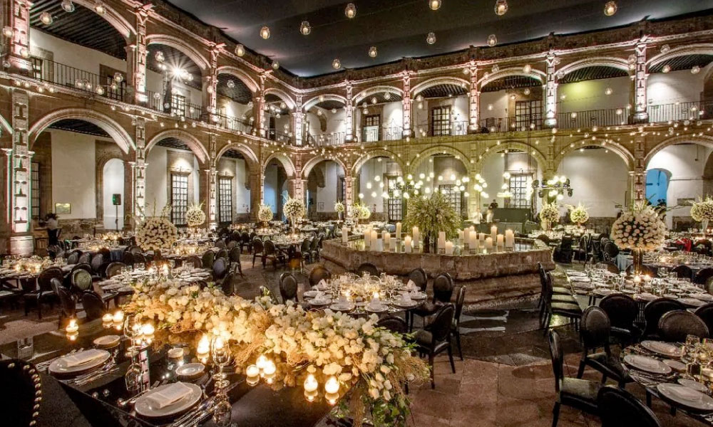 Insert alt text here